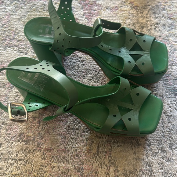 Retro style platfom shoes - Picture 4 of 4